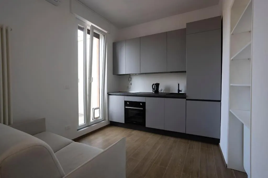 Dragonfly Apartment Rome Italy